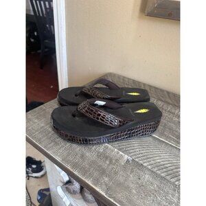 Volatile Womens 7 Brown Croc Patent Wedge Sandals Slides Heel Platform